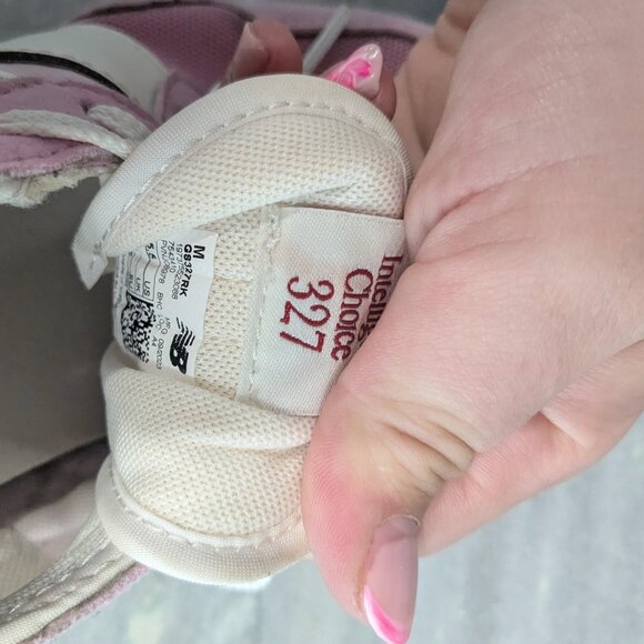 new balance sneakers size 5.5 - Picture 4 of 4